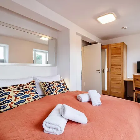 Prora - Ferienwohnung Mit Balkon, Waschmaschine - Strandidyll Binz