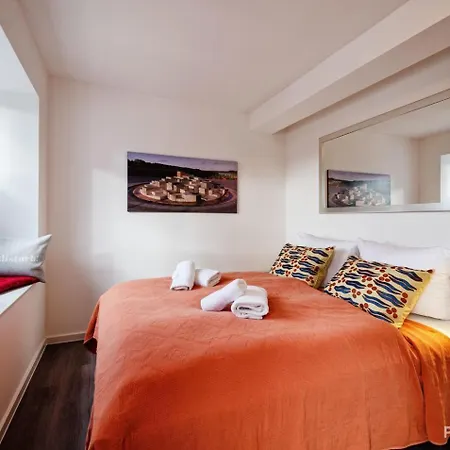 Apartment Prora - Mit Meerblick, Balkon, Waschmaschine Und E-ladesäule - Strandidyll